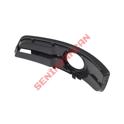 8P0807682J - SİS ÇERÇEVESİ SİSLİ SAĞ PİYANO BLACK AUDI A3 2009-