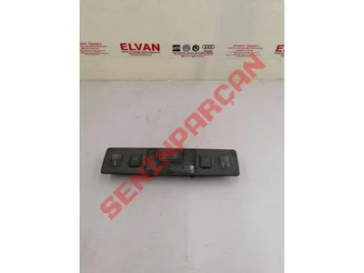 4B0947111 - İÇ VE OKUMA LAMBASI