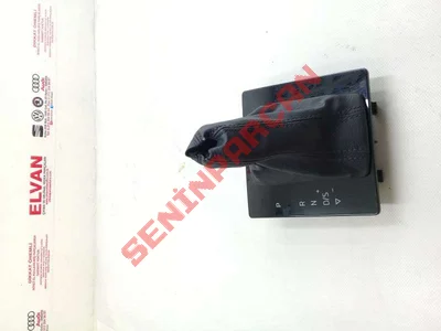 3V1713203A - VİTES KAPAĞI