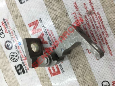 8K0831402A - MENTESE KAPI ON UST SAG