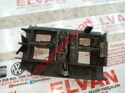8D1959515B - DÜĞME YUVASI - Used Original