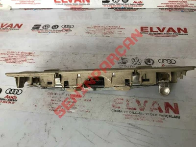 4B0947111 - İÇ VE OKUMA LAMBASI