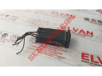 4A0941509 - DÖRTLÜ İKAZ LAMBASININ DÜĞMESİ