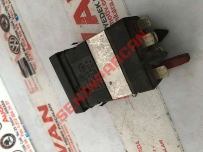 3B0963563D - KOLTUK ISITMA DÜĞMESİ