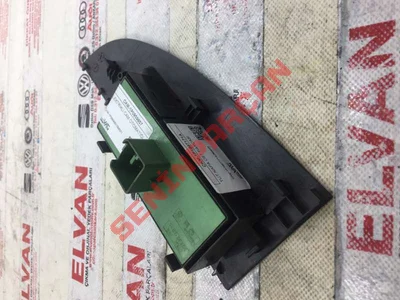 1P1867171A - TUT.KAPA.ÜST PARÇASI