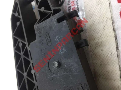 4H0837885 - KAPI KOLU BRAKETI