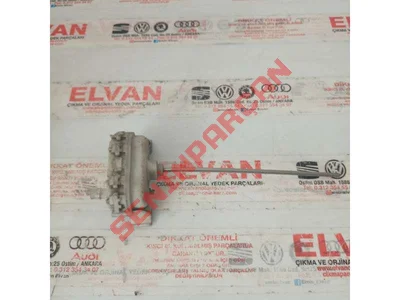 8D0862153 - IZOLATOR