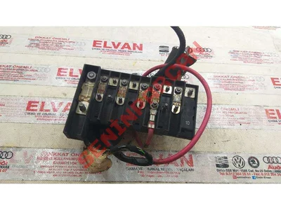 7H0937550 - SIGORTA KUTUSU - Used Original