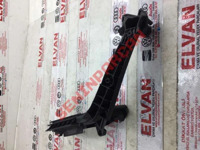 8P4959521C - DÜĞME YUVASI