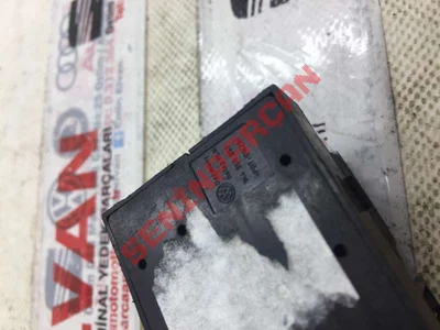 5K4959857 - ELEKTRİKLİ CAM OTOMATİĞİ