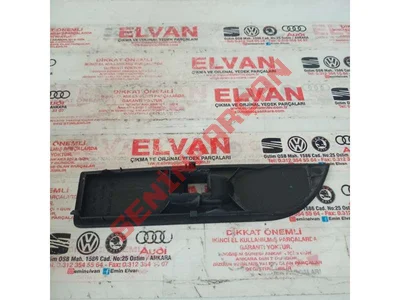 3C8857858G - DÜĞME YUVASI