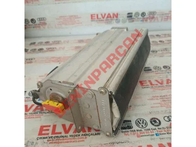 8L0880202A - HAVA YASTIĞI ÜNİ - Used Original
