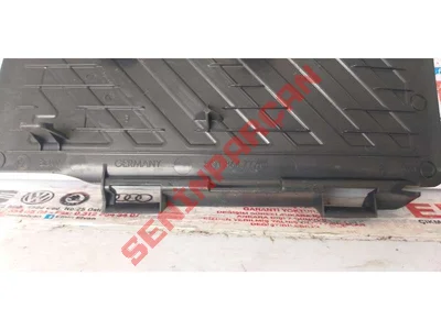 5Q1864777C - AYAK DESTEĞİ İÇİN KAPAK