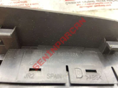 1P2867172A - TUT.KAPA.ÜST PARÇASI