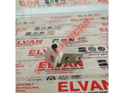 8K0831402P - KAPI MENTESESI