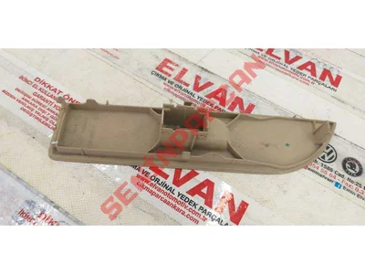 3C8857858G - DÜĞME YUVASI