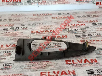 8D0867372A - TUT.KAPA.ÜST PARÇASI