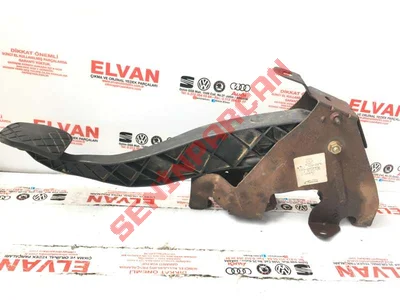 7H1721059E - PEDAL - Used Original
