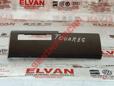 7L6857221H - ÖN GÖĞSÜN SÜS ÇITASI