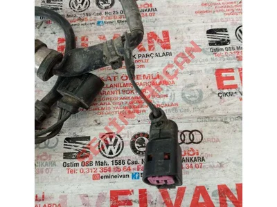 1J0973772 - KABLO SOKETI