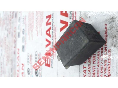 321906059D - YAKIT POMPASI RÖLESİ - Used Original