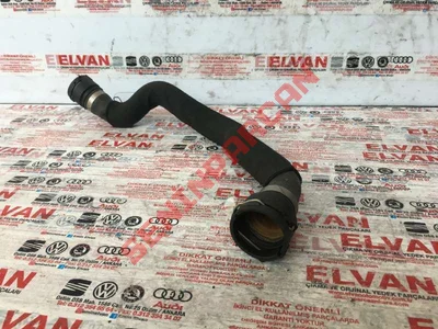 8K0121101M - RADYATOR HORTUMU