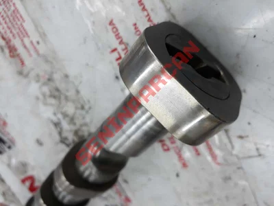 06E109102E - EKSANTRİK MİLİ - Used Original