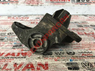 8D0399114T - BRAKET - Used Original