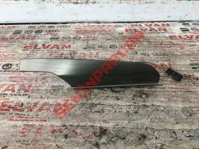 3V1858415A - ÖN GÖĞSÜN SÜS ÇITASI - Used Original