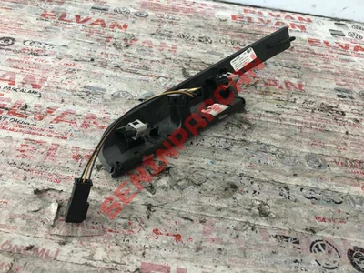 3V1858415A - ÖN GÖĞSÜN SÜS ÇITASI - Used Original