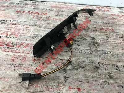 3V1858415A - ÖN GÖĞSÜN SÜS ÇITASI - Used Original
