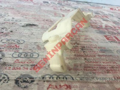 8V4867191 - DIREK KAPLAMASI IÇIN TUTUCU