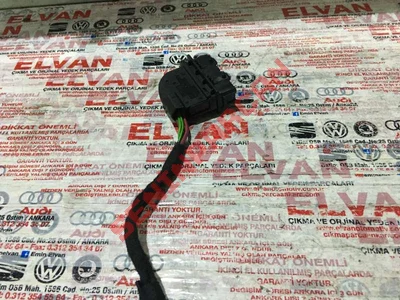 8K0972701 - KABLO SOKETI