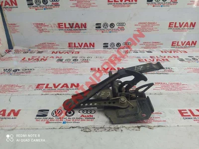 4Z7823480A - BAGAJ ALT KAPLAMA - Used Original