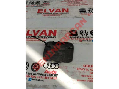 4M0807442A - ÇEKME KANCASININ KORUYUCUSU