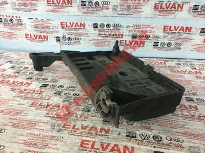 5Q0915321J - AKÜ KONSOLU - Used Original