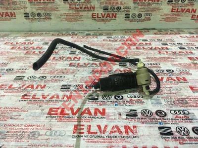 1T0955651A - ADAPTOR