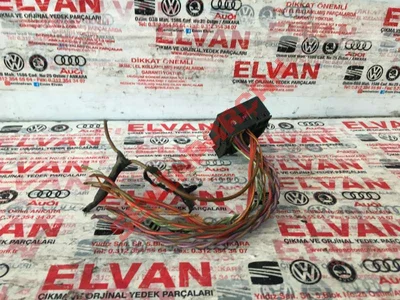 3B7035444A - KABLO SOKETI