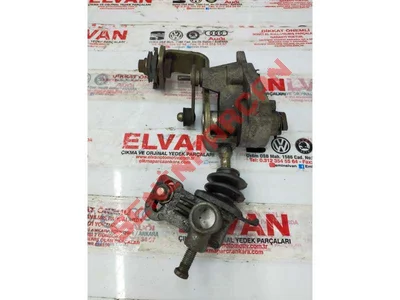 6N0711052D - VİTES KOLU - Used Original