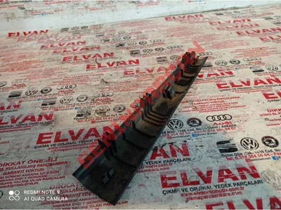 8R0868203 - A DIREĞI KAPLAMASI - Used Original