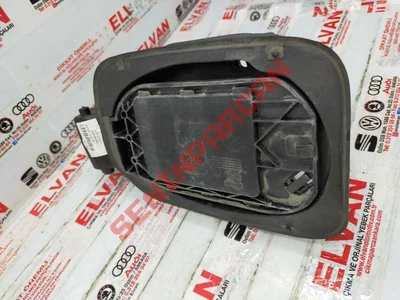 8U0809906C - AUFNAHME TANKKLAPPE - Used Original