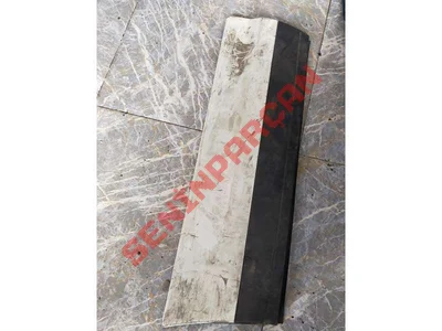 7P5837788J - ÖN KAPI KAPLAMASI ÇITASI - Used Original