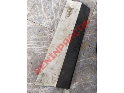 7P5837788J - ÖN KAPI KAPLAMASI ÇITASI - Used Original