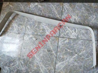 1J6867603E - BAGAJ KAPAĞI KAPLAMASI