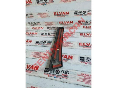 1K8805945 - SPOYLER - Used Original
