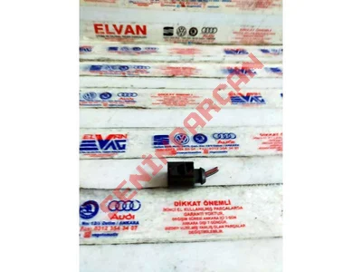 8E0971992 - KABLO DEMETİ - Used Original