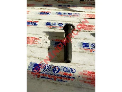 04E905199G - ATEŞLEME BUJISI SOKETI