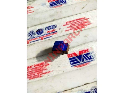 3AA959831 - BAGAJ KAPAĞI KUMANDASI IÇIN