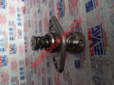 04E127026E - YAKIT POMPASI