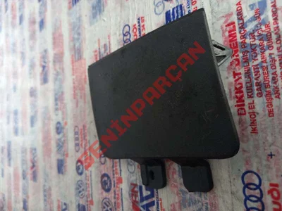 8P0807441 - ÇEKME KANCASININ KORUYUCUSU - Used Original